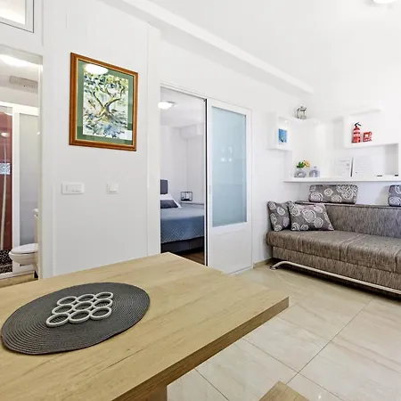 Apartment La Storia Makarska