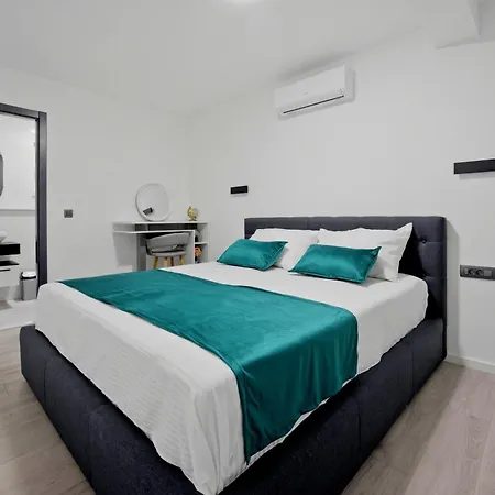 La Storia Apartment *