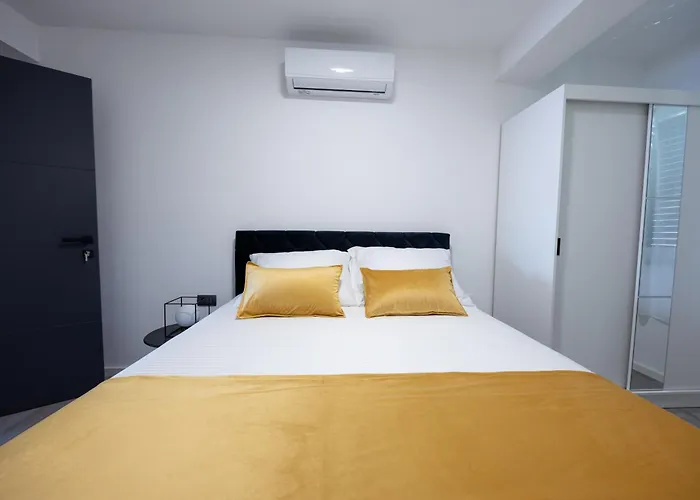 La Storia * Makarska